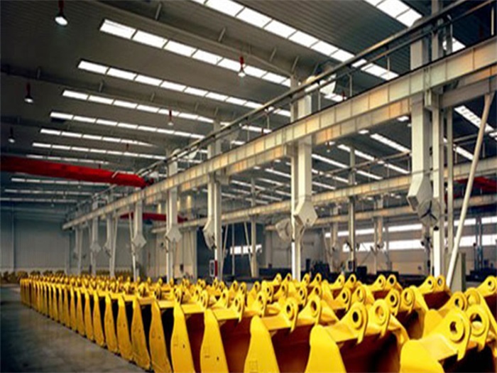 凯里徐工集团挖掘机装配车间